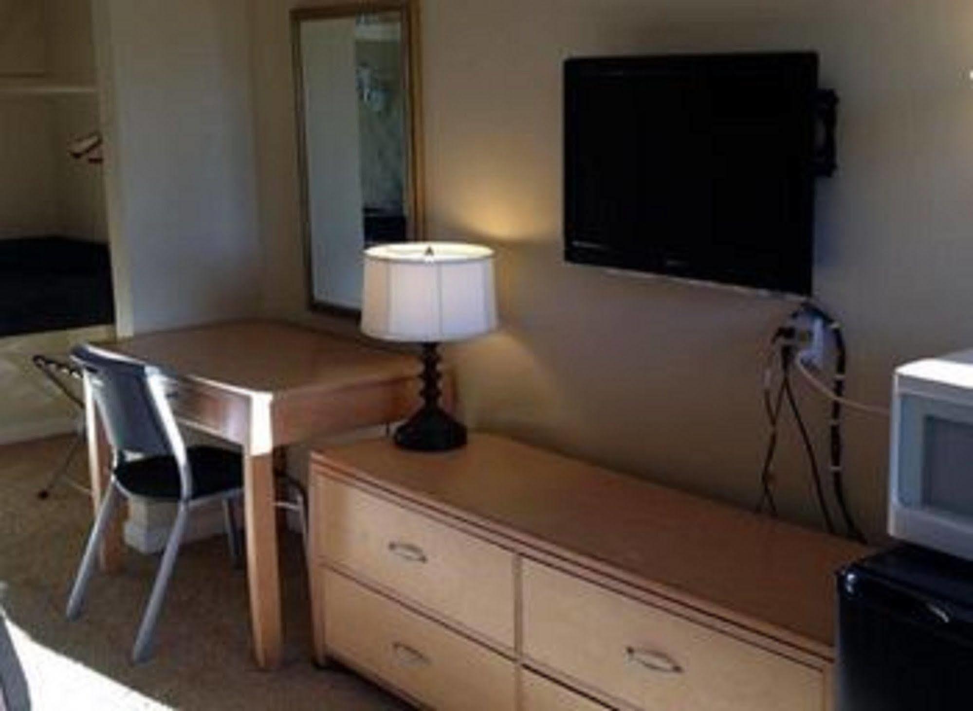Sands Motel Ривърсайд Екстериор снимка