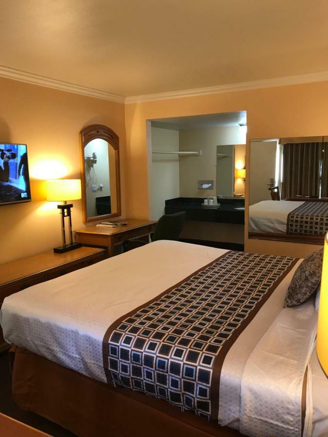 Sands Motel Ривърсайд Екстериор снимка
